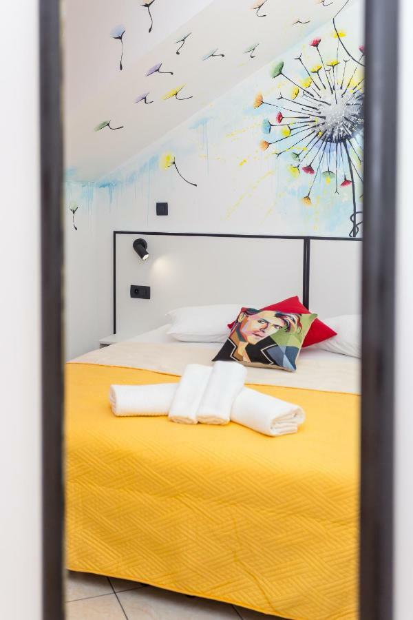 Mima'S Rooms Omis Bagian luar foto
