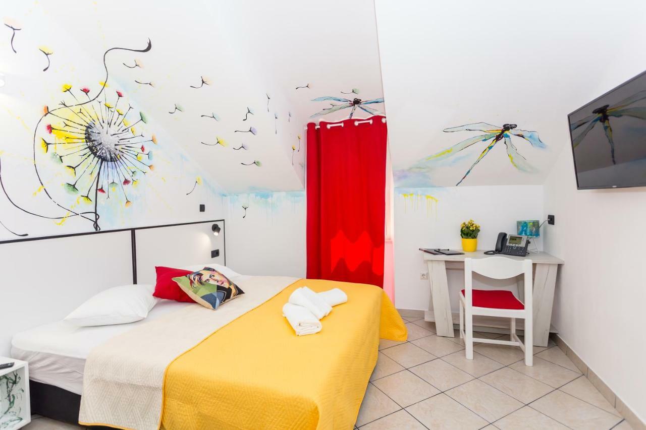 Mima'S Rooms Omis Bagian luar foto